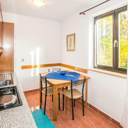 Apartments Mirjana Πούλα Εξωτερικό φωτογραφία
