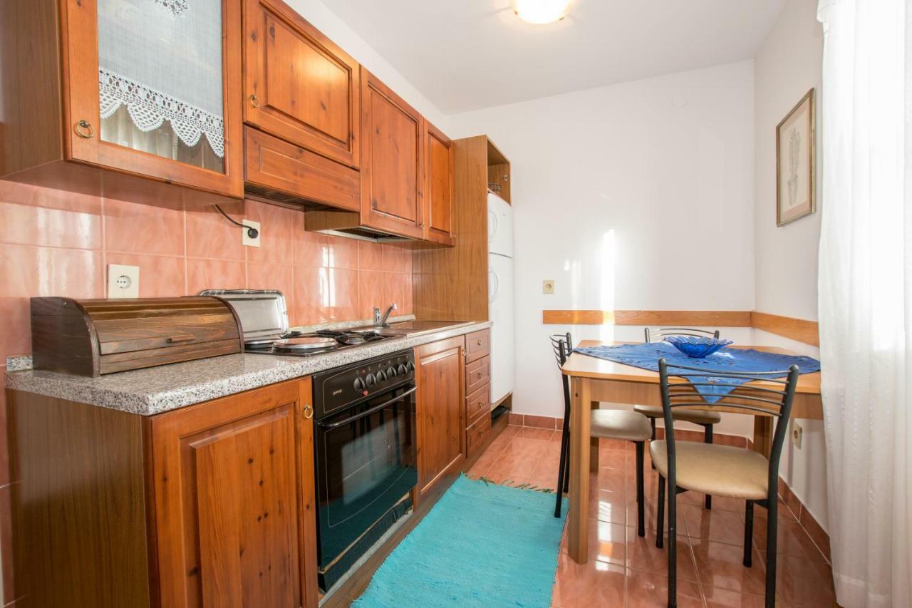 Apartments Mirjana Πούλα Εξωτερικό φωτογραφία