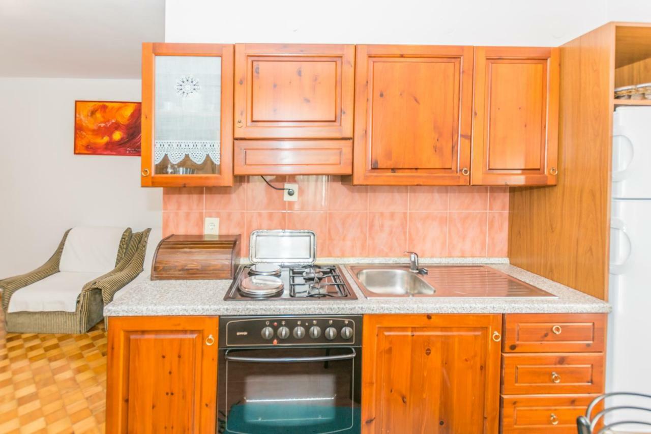 Apartments Mirjana Πούλα Εξωτερικό φωτογραφία